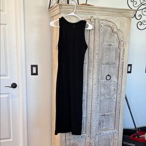 Haute Monde Black Sleeveless Maxi Dress